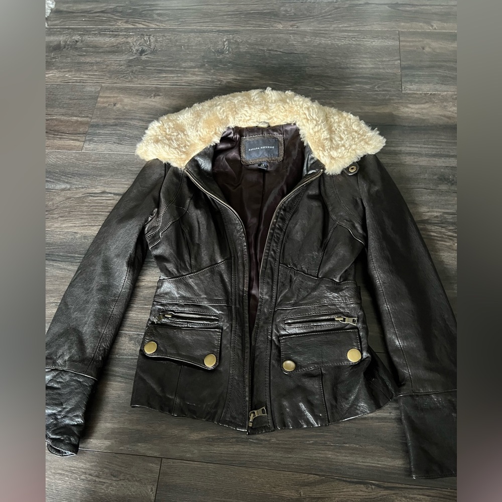 Banana Republic Genuine Leather jacket Y2K